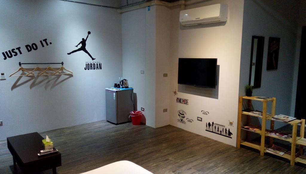 Sleep In Guest House Hualien Exterior foto